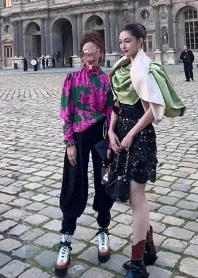 刘亦菲钟楚曦同框照