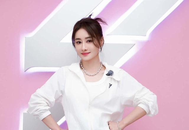 陈德容表演