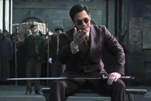 安志杰向佐《门前宝地》毁英名？动作喜剧片引争议